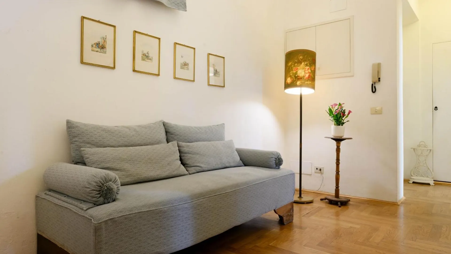 Santa Maria Novella Deluxe Apartment Florence