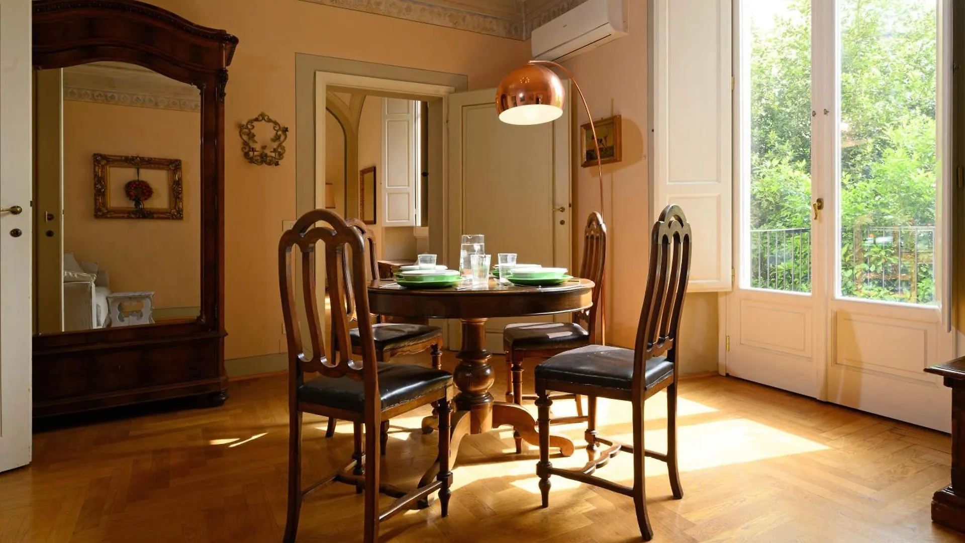 Santa Maria Novella Deluxe Apartment Florence