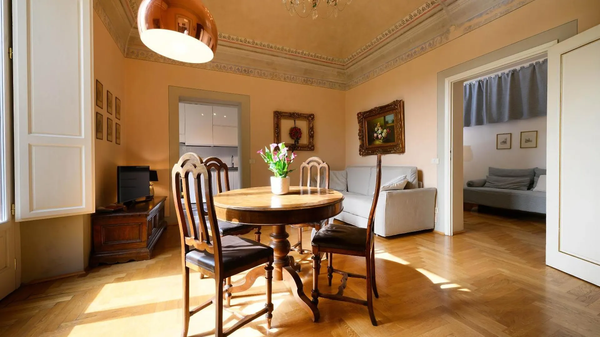 Santa Maria Novella Deluxe Apartment Florence Italy