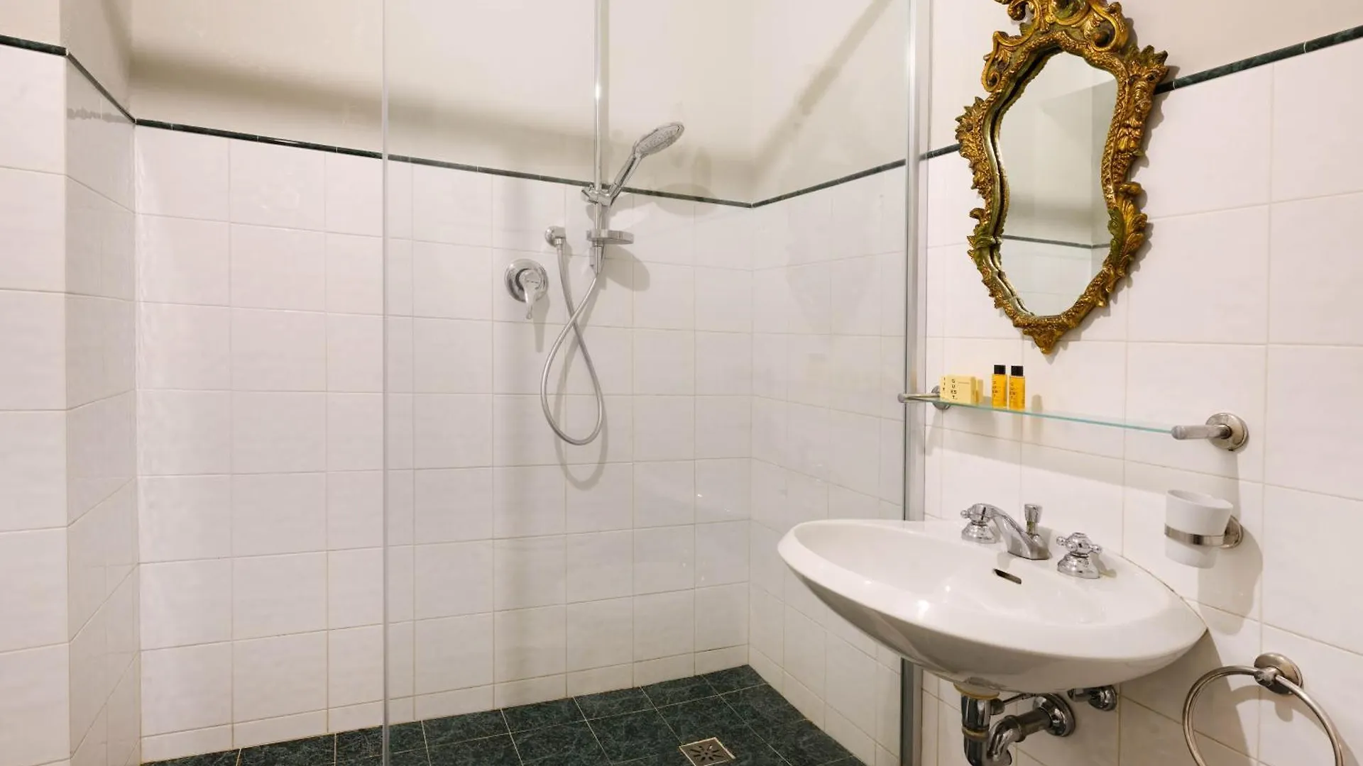 Santa Maria Novella Deluxe Apartment Florence